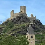 Auf Der Moselhoehe - Naehe Koblenz Und Cochem 디에블리흐