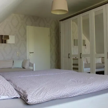 Auf Der Moselhoehe - Naehe Koblenz Und Cochem